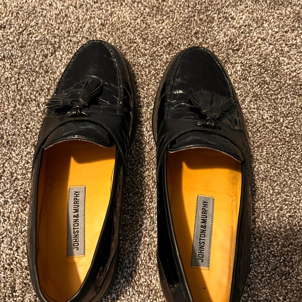 Johnston & Murphy Glossy Black Tassel Loafers